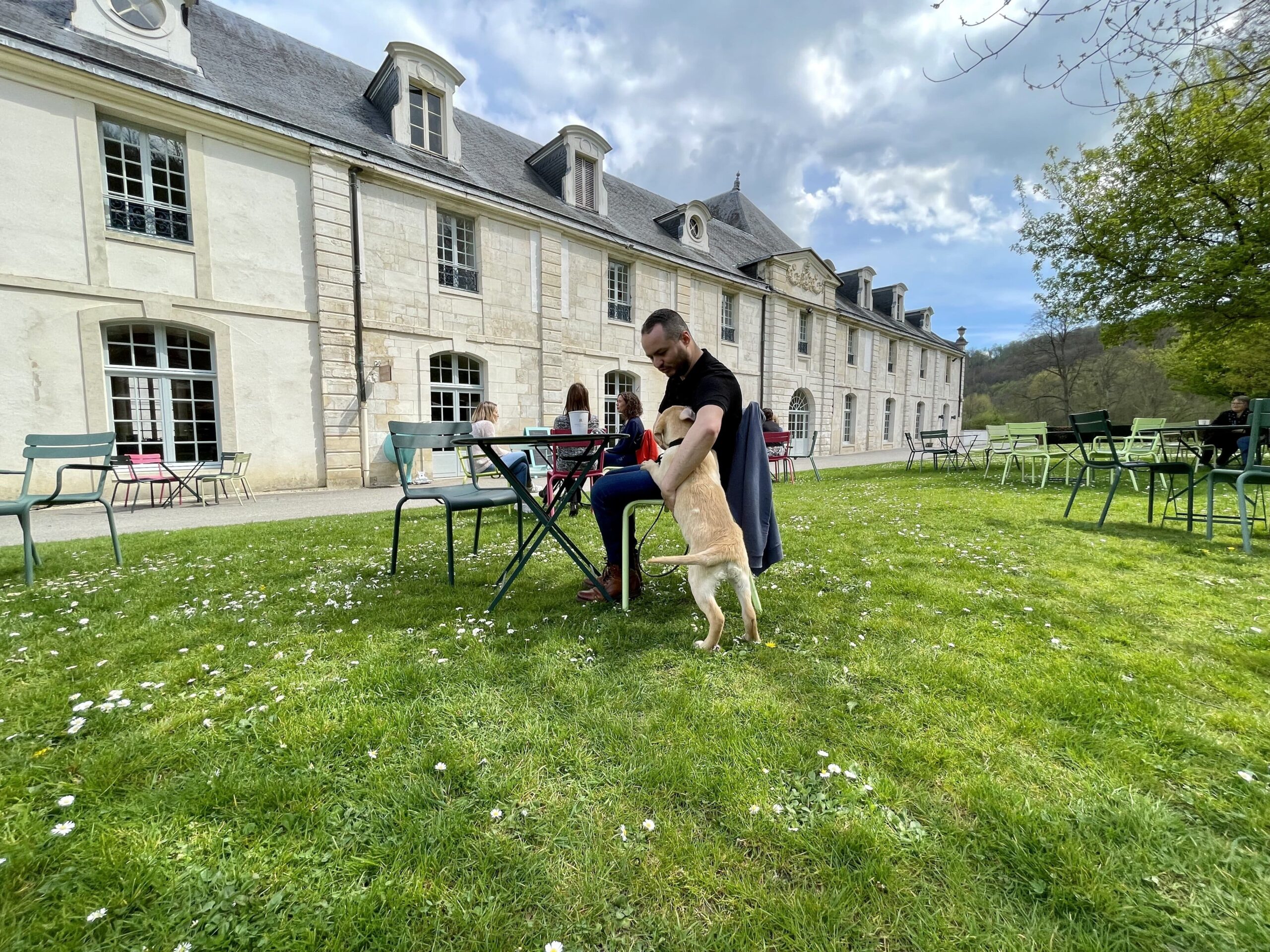 Abbaye du Valasse siège de l'Office de Tourisme Caux Seine